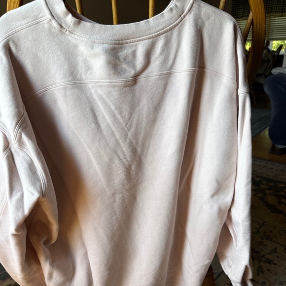 LULULEMON Perfectly Oversized Crew Sweatshirt, Feather Pink, size 10 - Picture 2 of 6